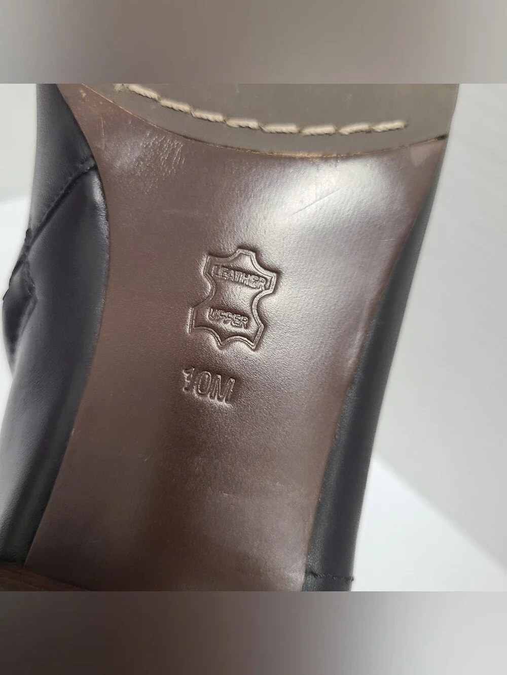 Tory Burch Jess Black Leather Ankle Boots Gold Strap Detail Sz 10